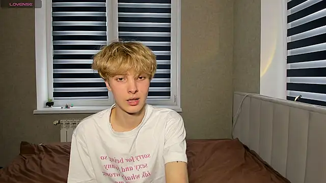 Snapshot of bunnyblush67 chatting on 02.13.26 bunnyblush67 online show from 02.13.26