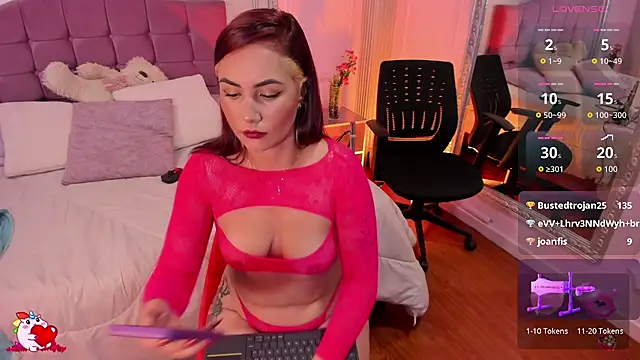 Snapshot of Kylie_Gomez chatting on 02.10.26 Kylie Gomez online show from 02.10.26