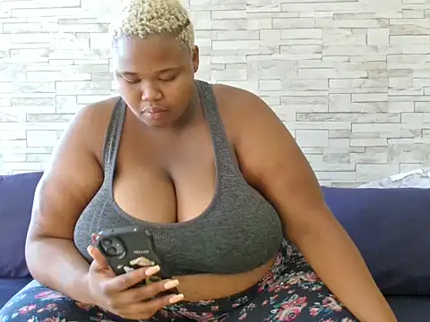 BustyBmw online show from 03.09.26