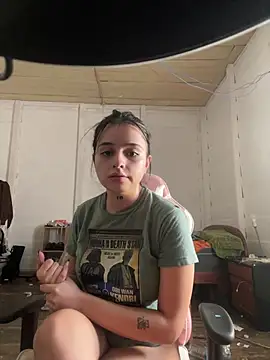 Snapshot of vainillasuave chatting on 02.28.26 vainillasuave online show from 02.28.26