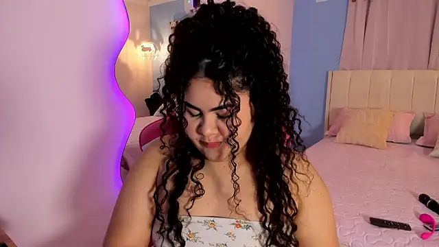 Snapshot of LOU_22_ chatting on 02.07.26 LOU 22 online show from 02.07.26