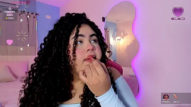 Snapshot of LOU_22_ chatting on 03.09.26 LOU 22 online show from 03.09.26