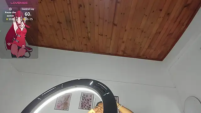 luna velveth online show from 04.09.26