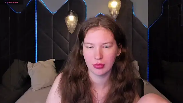 Luna Tide online show from 04.29.26