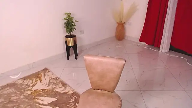 Snapshot of Samy_Hot chatting on 02.26.26 Samy Hot online show from 02.26.26