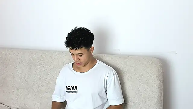 Snapshot of _Alex_Colton chatting on 01.31.26 Alex Colton online show from 01.31.26