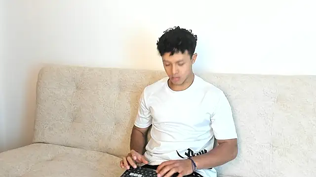 Snapshot of _Alex_Colton chatting on 02.13.26 Alex Colton online show from 02.13.26