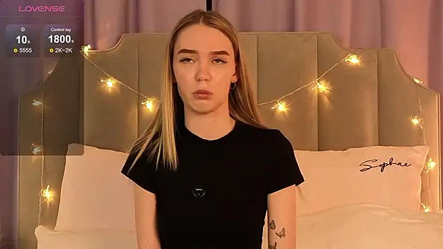 Snapshot of NikkiRyx chatting on 02.04.26 NikkiRyx online show from 02.04.26