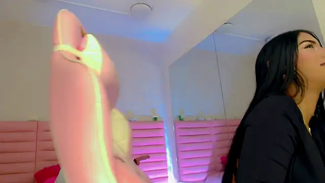 estefany squirt1 online show from 02.27.26