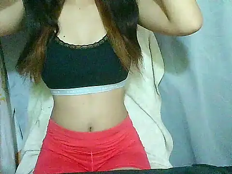 Snapshot of HornyWetPussy4u chatting on 05.26.26 HornyWetPussy4u online show from 05.26.26