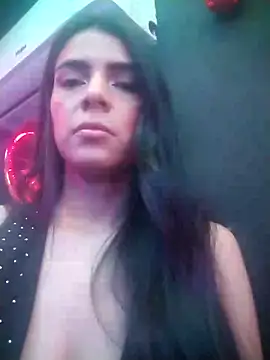 EvaMiranda online show from 04.13.26