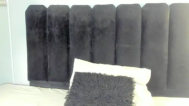 Amaranoir- online show from 04.14.26