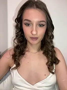 Green eyes lady online show from 02.07.26