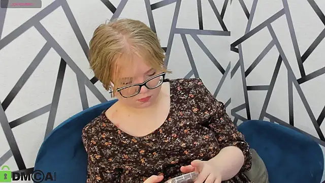 Lauraaa Smith online show from 02.13.26