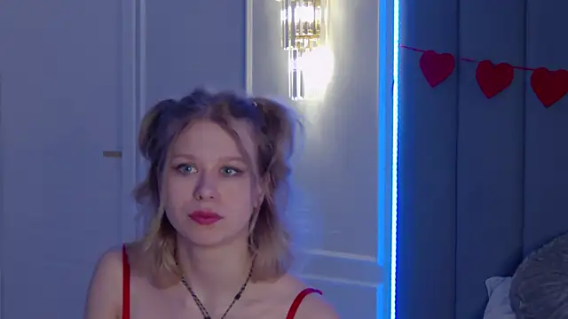 Snapshot of Ivy_Allen chatting on 02.23.26 Ivy Allen online show from 02.23.26