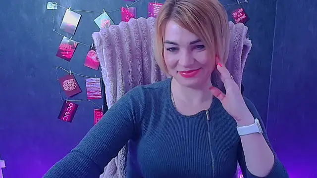 Snapshot of CuttieEmma chatting on 04.29.26 CuttieEmma online show from 04.29.26