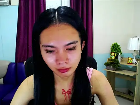 Snapshot of devine_goddess chatting on 05.14.26 devine goddess online show from 05.14.26