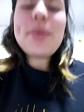 Kennya Rodriguez online show from 03.11.25