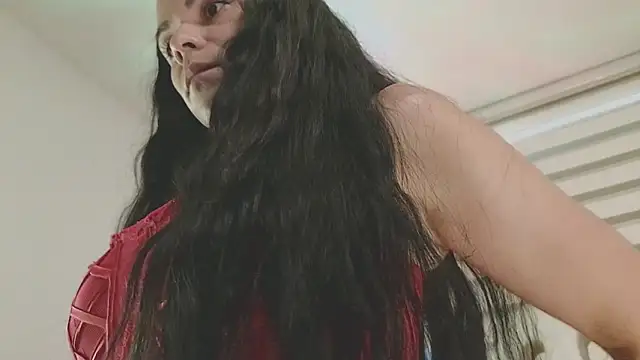 Snapshot of verodeli chatting on 02.28.25 verodeli online show from 02.28.25