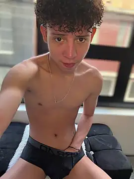 Snapshot of yoursexyjose chatting on 02.26.26 yoursexyjose online show from 02.26.26