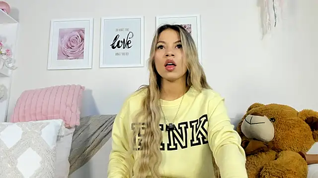 Snapshot of Mia_Rosee1 chatting on 02.23.26 Mia Rosee1 online show from 02.23.26