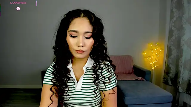 Snapshot of mayameilin chatting on 02.20.26 mayameilin online show from 02.20.26