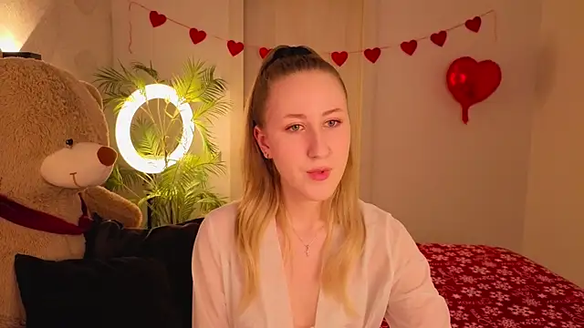 CassieReborn online show from 02.24.26