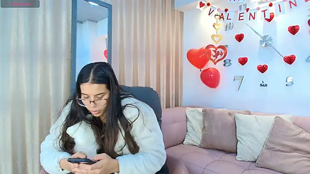 Luna Millers online show from 02.18.26