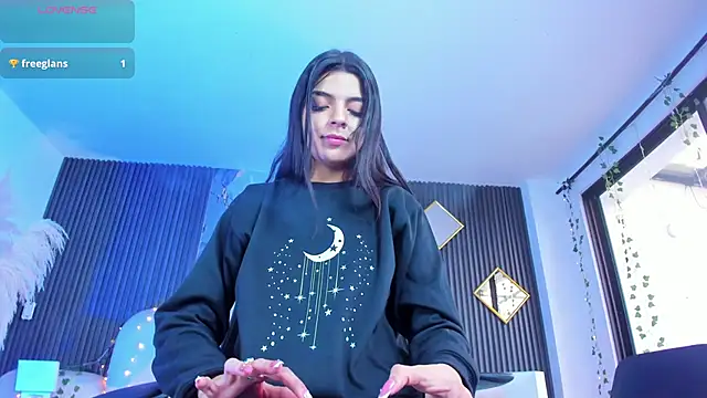 Snapshot of KarelyMitchel chatting on 02.01.26 KarelyMitchel online show from 02.01.26