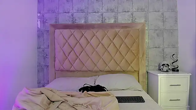 CleoFoxx  online show from 03.04.26