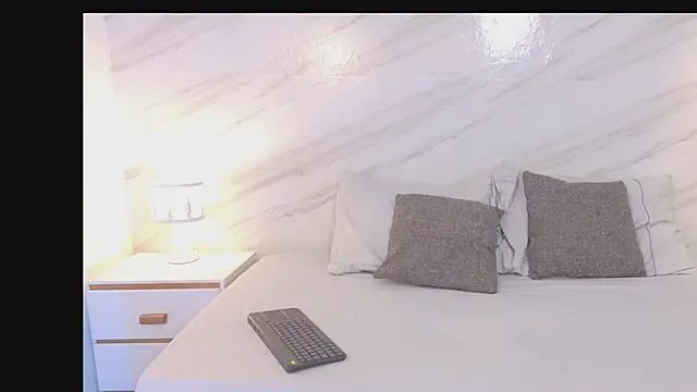 Mayloren online show from 02.11.26