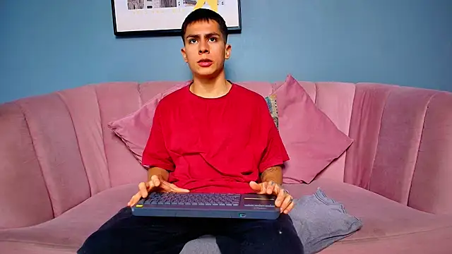 Aron pulse online show from 04.01.26