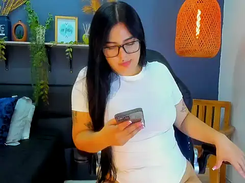 Snapshot of eliza_pink24 chatting on 02.02.26 eliza pink24 online show from 02.02.26