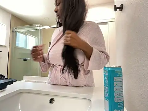 Snapshot of Anadia_Starr chatting on 06.27.26 Anadia Starr online show from 06.27.26