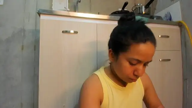 Snapshot of chiarafustox chatting on 04.16.26 chiarafustox online show from 04.16.26