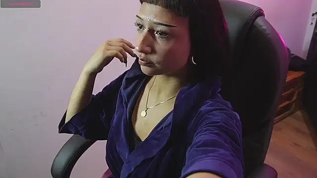 mia bloom2 online show from 05.06.26