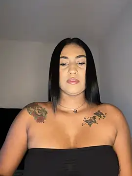 Snapshot of mari_pauli_xx chatting on 02.20.26 mari pauli xx online show from 02.20.26