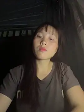 Snapshot of kekely chatting on 05.20.26 kekely online show from 05.20.26