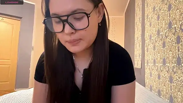 Snapshot of Ayazyn chatting on 02.01.26 Ayazyn online show from 02.01.26