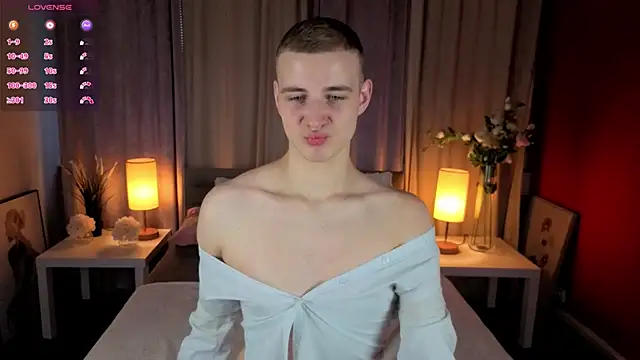 HereAlexColee online show from 02.03.26