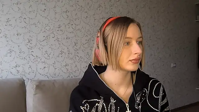 Snapshot of DeliciaBagnoli chatting on 03.18.26 DeliciaBagnoli online show from 03.18.26