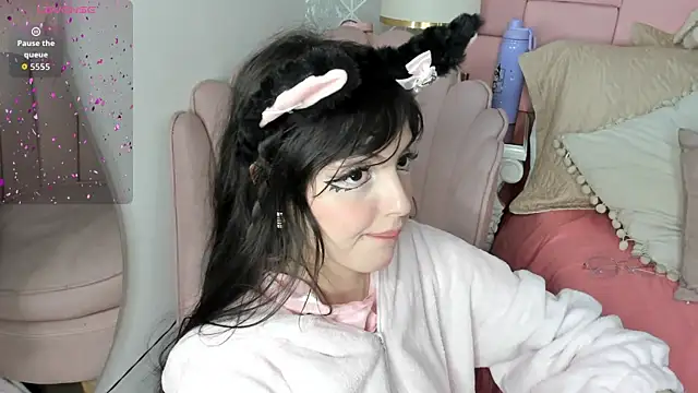 dolly kitter online show from 02.26.26