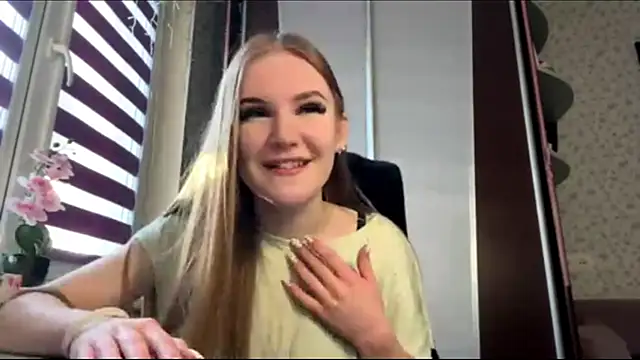 TashiaLupacchino online show from 02.10.26