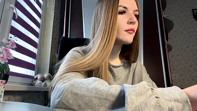 TashiaLupacchino online show from 02.11.26