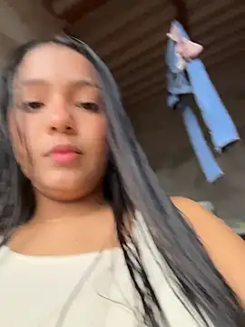 Snapshot of Baby_morena12 chatting on 04.01.26 Baby morena12 online show from 04.01.26