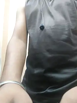 Snapshot of chocolatesboy143 chatting on 03.28.26 chocolatesboy143 online show from 03.28.26