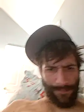 Snapshot of TrndSettr chatting on 02.03.26 TrndSettr online show from 02.03.26