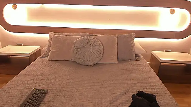 Sienna brunette online show from 02.08.26