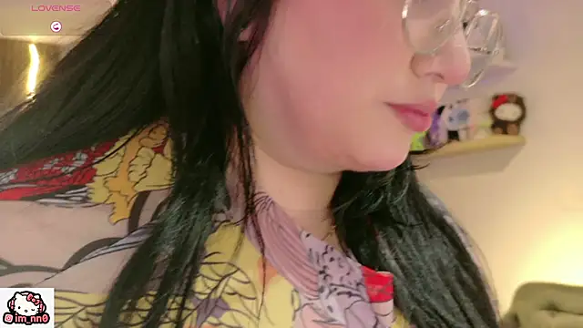 Snapshot of ninna_sweet chatting on 04.19.26 ninna sweet online show from 04.19.26