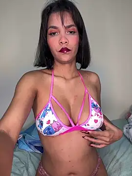 Snapshot of Kitty_Wild_19 chatting on 04.05.26 Kitty Wild 19 online show from 04.05.26